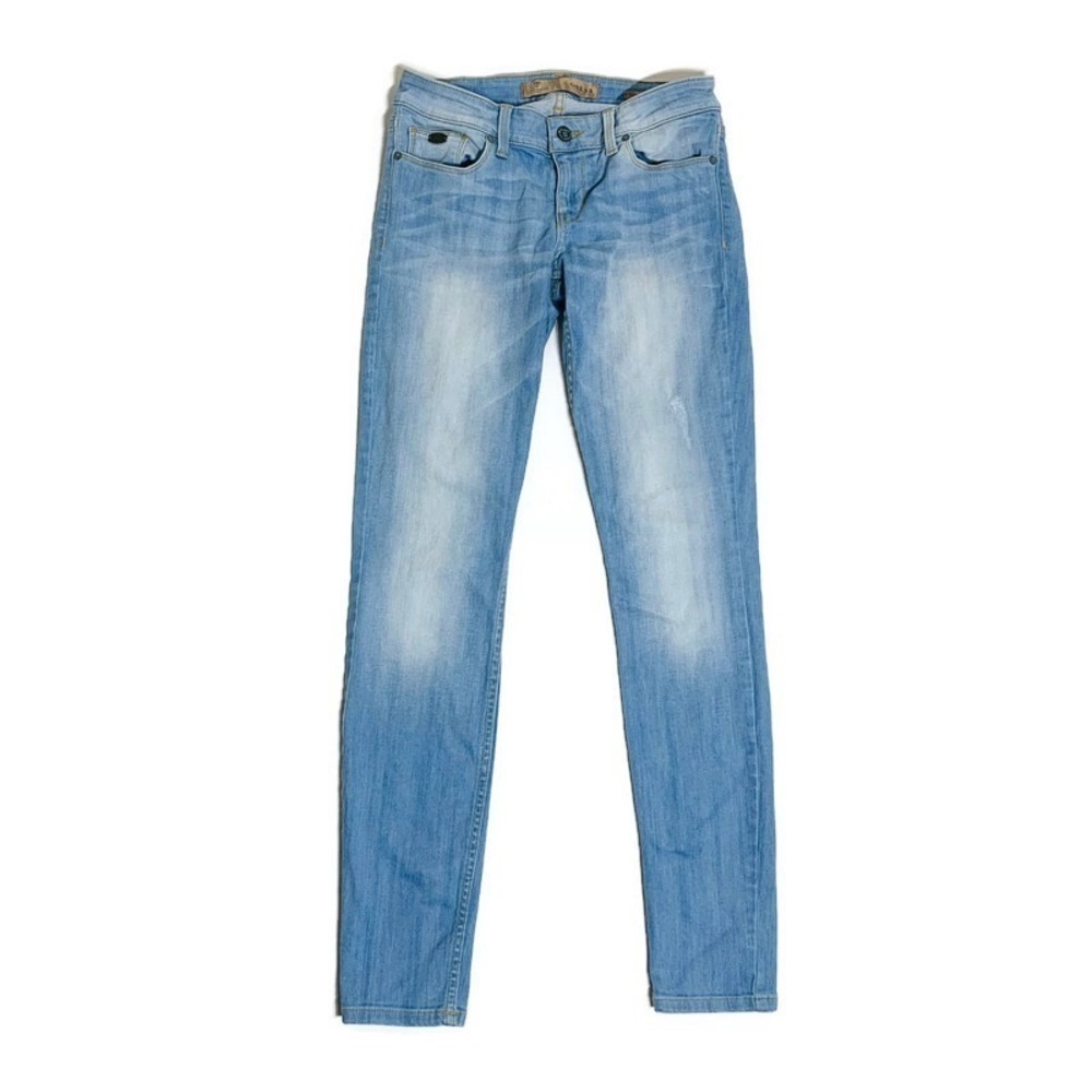 𝅺GUESS power skinny‎ low rise light wash jeans